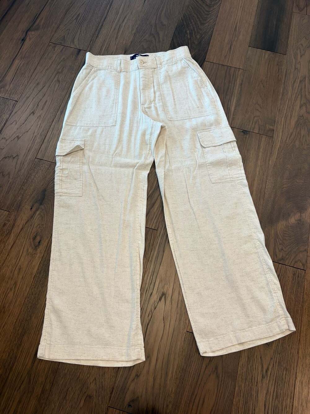 Hollister California Ultra High-Rise Vintage Baggy Cargo Pants